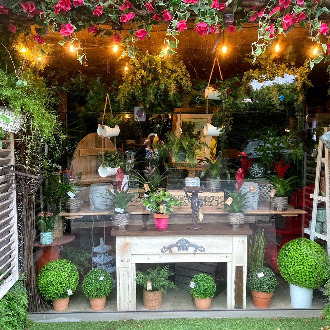 Aux Caprices des Fleurs 2